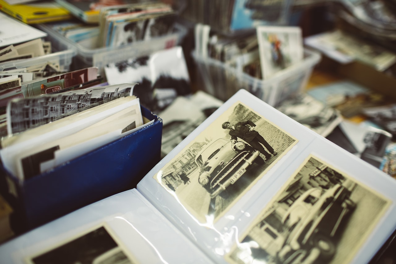 Tiskane fotografije s vjenčanja u elegantnom albumu